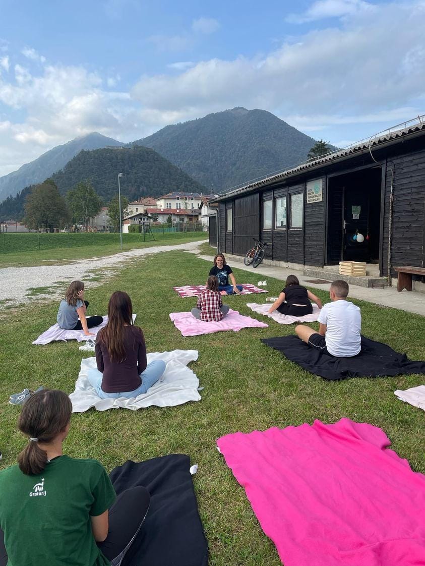 Yoga Tolmin 2