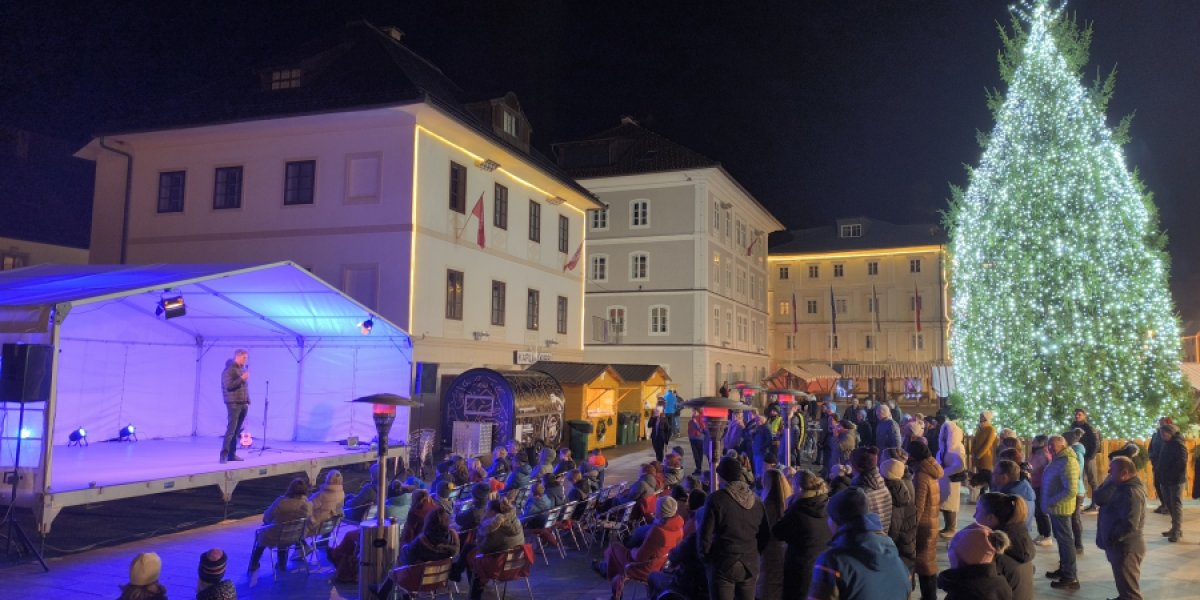 Prireditev za vse - Stand up: Vrhunec projekta, ki odpira vrata vsem!