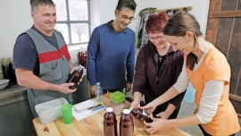 Primer dobre prakse zaposlovanja oseb s posebnimi potrebami-Grunt