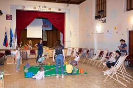 Potujoče igri&scaron;če in kino v Črnem Vrhu