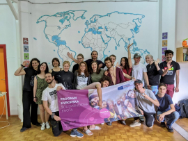 Open applications for group volunteering project